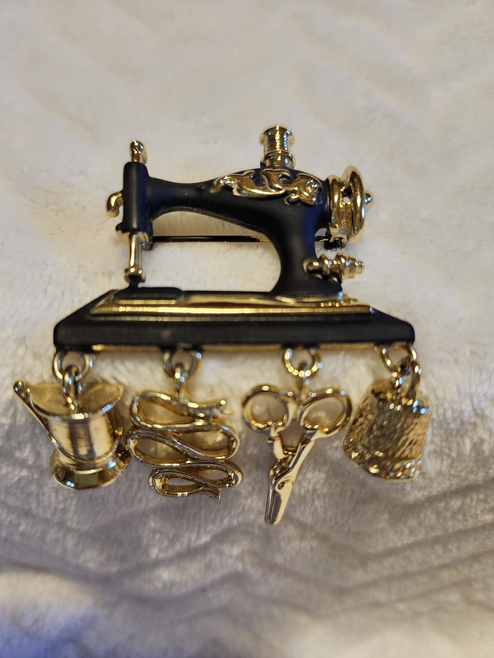 Vintage Danecraft Sewing Machine Pendant